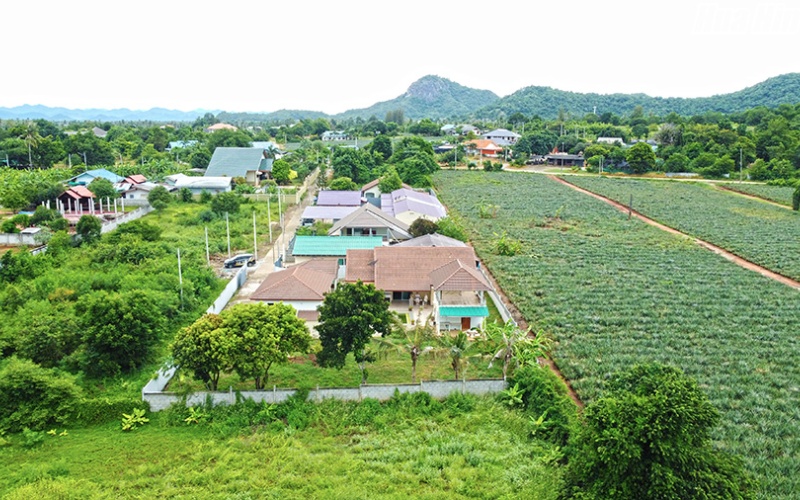 house for sale Wangpong, Hua Hin property, 6 bedroom villa Hua Hin, pavilion villa Hua Hin, Hua Hin renovation property, Wangpong pool villa, Hua Hin fixer-upper, Hua Hin investment property, house with land Hua Hin, villa with pavilion Hua Hin