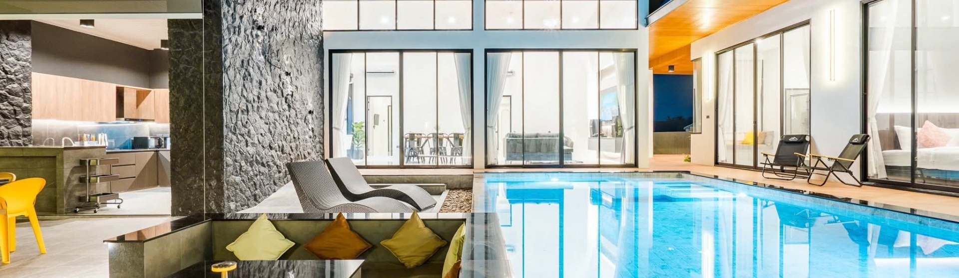 Modern Luxury  5-Bedroom Home – Hua Hin