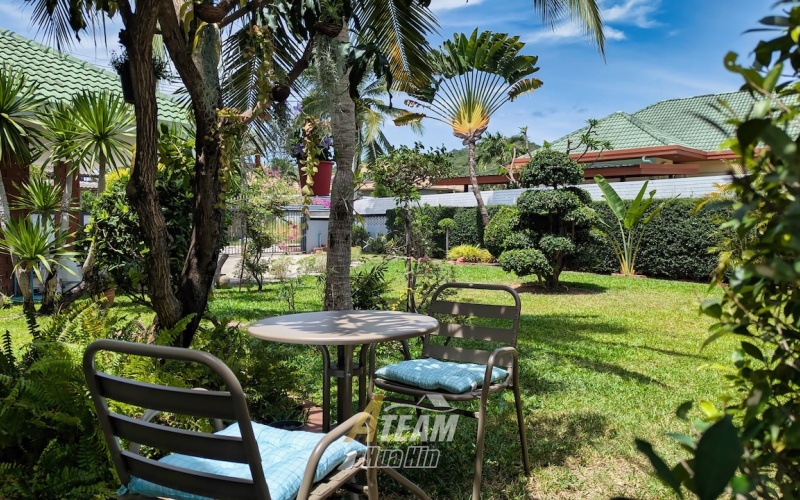 Hua Hin pool villa for sale, Stuart Park villa Hua Hin, 4 bedroom villa Hua Hin, freehold villa Hua Hin, Hua Hin property no common fees, Hua Hin real estate, villa with private pool Hua Hin, luxury villa Hua Hin, European kitchen villa Hua Hin, Hua Hin family villa