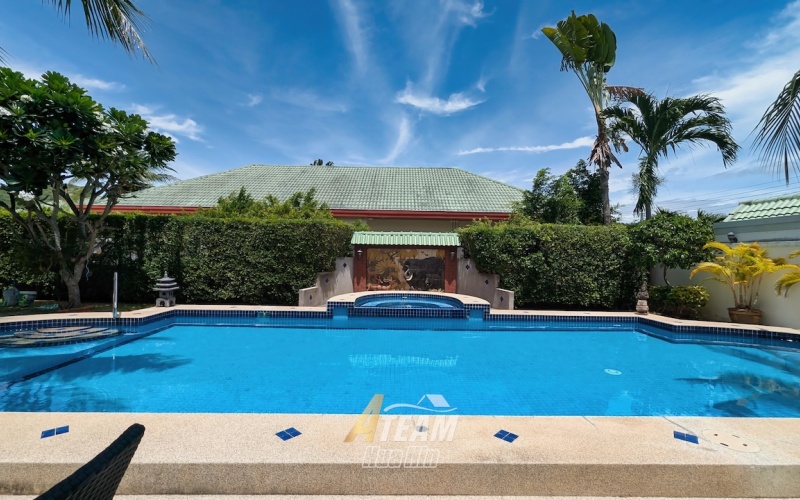 Hua Hin pool villa for sale, Stuart Park villa Hua Hin, 4 bedroom villa Hua Hin, freehold villa Hua Hin, Hua Hin property no common fees, Hua Hin real estate, villa with private pool Hua Hin, luxury villa Hua Hin, European kitchen villa Hua Hin, Hua Hin family villa