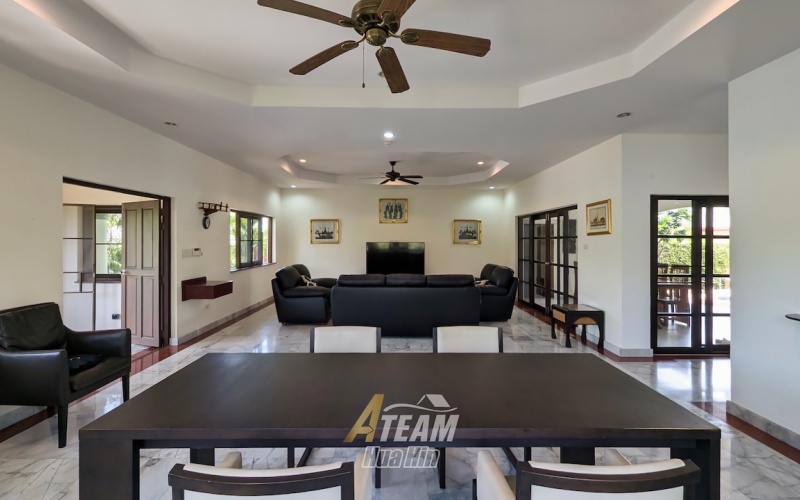 Hua Hin pool villa for sale, Stuart Park villa Hua Hin, 4 bedroom villa Hua Hin, freehold villa Hua Hin, Hua Hin property no common fees, Hua Hin real estate, villa with private pool Hua Hin, luxury villa Hua Hin, European kitchen villa Hua Hin, Hua Hin family villa