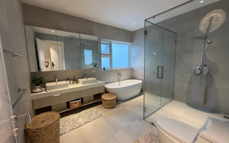 Hua Hin, Thap Thai , 4 Bedrooms, 5 Bathrooms, House / Villa, For Sale, ,0,2137, A-Team Real estate