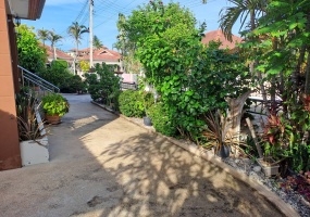 3 Bedrooms, 2 Bathrooms, House / Villa, For Sale, ,2171, A-Team Real estate