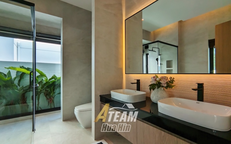 Secure this luxury 3-bedroom, 4-bathroom pool villa in Hua Hin’s Black Mountain area for only 14.5M THB pre-completion. Fully furnished, 319 sqm usable area, 808 sqm land, mountain views, mini golf lawn, and 5-year warranty.