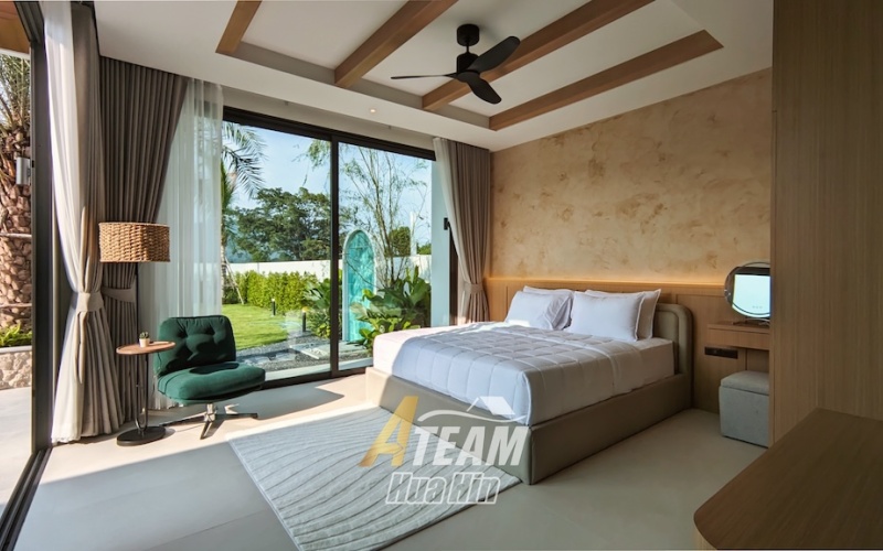 Secure this luxury 3-bedroom, 4-bathroom pool villa in Hua Hin’s Black Mountain area for only 14.5M THB pre-completion. Fully furnished, 319 sqm usable area, 808 sqm land, mountain views, mini golf lawn, and 5-year warranty.