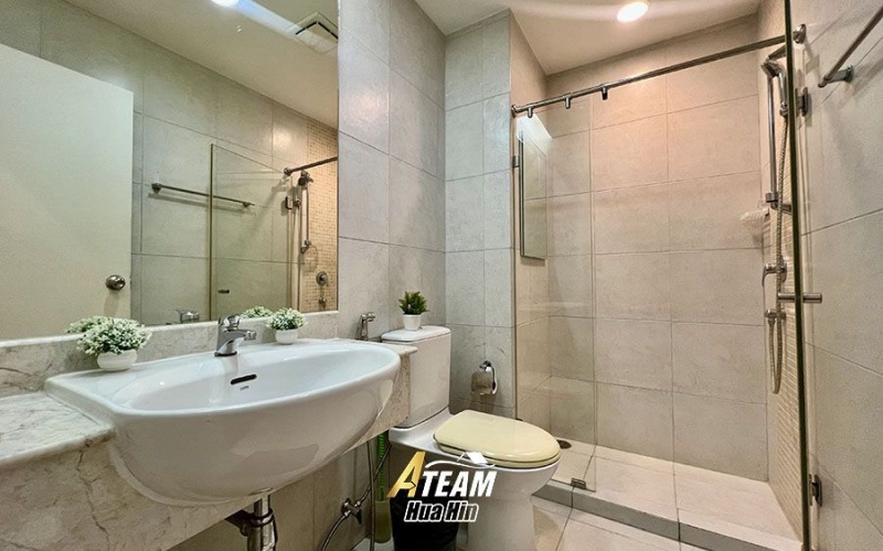 Hua Hin condo rental, Baan San Ploen, beachfront condo Hua Hin, 2 bedroom condo Hua Hin, long-term rental Hua Hin, sea view condo Hua Hin, central Hua Hin rental