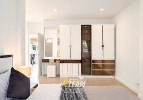 Hua Hin house for sale, Soi 102 home, renovated house Hua Hin, 3 bedroom Hua Hin, pool access home Hua Hin, family home Hua Hin, affordable Hua Hin property, Thailand real estate