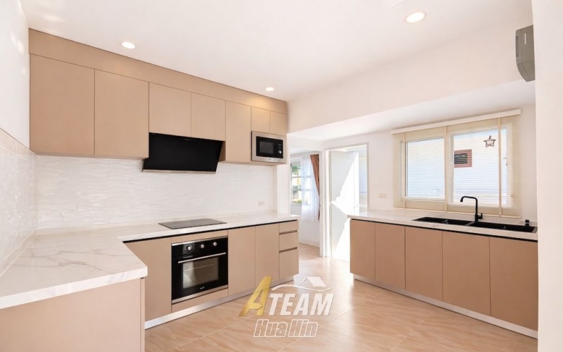 Hua Hin house for sale, Soi 102 home, renovated house Hua Hin, 3 bedroom Hua Hin, pool access home Hua Hin, family home Hua Hin, affordable Hua Hin property, Thailand real estate