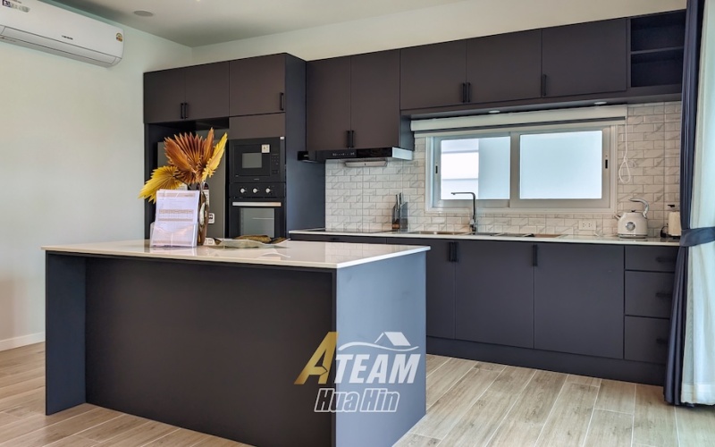 Hua Hin, Hua Hin Center, 3 Bedrooms, 3 Bathrooms, House / Villa, For Sale,0,2273, A-Team Real estate