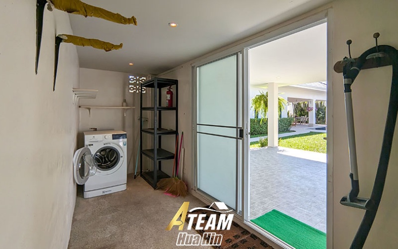 Hua Hin, Hua Hin Center , 3 Bedrooms, 2 Bathrooms, House / Villa, For Sale, ,0,2305, A-Team Real estate