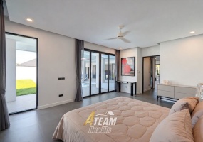 Modern pool villa Hua Hin, Soi 114 villa for sale, Hua Hin luxury villa, in-town pool villa, modern house Hua Hin, Hua Hin property investment, fully furnished villa