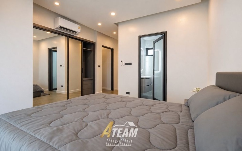 Modern pool villa Hua Hin, Soi 114 villa for sale, Hua Hin luxury villa, in-town pool villa, modern house Hua Hin, Hua Hin property investment, fully furnished villa