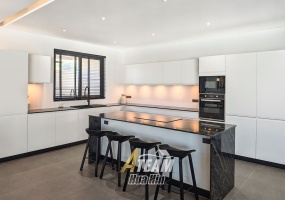Modern pool villa Hua Hin, Soi 114 villa for sale, Hua Hin luxury villa, in-town pool villa, modern house Hua Hin, Hua Hin property investment, fully furnished villa