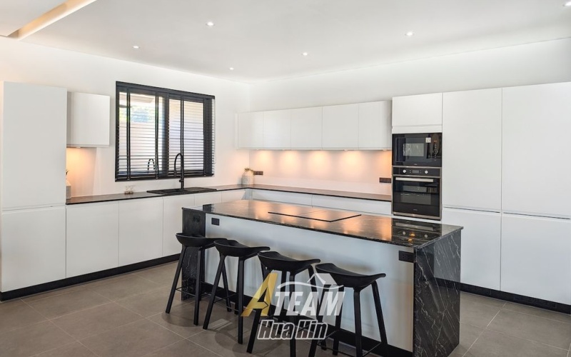 Modern pool villa Hua Hin, Soi 114 villa for sale, Hua Hin luxury villa, in-town pool villa, modern house Hua Hin, Hua Hin property investment, fully furnished villa