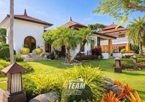 Exceptional 6-bedroom luxury pool villa on 3,200 sqm freehold land in Hunsa Residence, Nong Kae, Hua Hin. Ideal private estate or retreat.