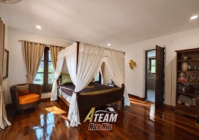 Exceptional 6-bedroom luxury pool villa on 3,200 sqm freehold land in Hunsa Residence, Nong Kae, Hua Hin. Ideal private estate or retreat.