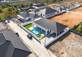 Wang Pong Hua Hin villa, pool villa Hua Hin, house for sale Hua Hin, freehold villa Thailand, European standard villa, Hua Hin property investment, modern pool villa
