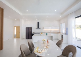 Wang Pong Hua Hin villa, pool villa Hua Hin, house for sale Hua Hin, freehold villa Thailand, European standard villa, Hua Hin property investment, modern pool villa