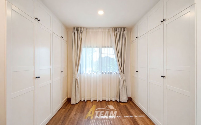 Hin Lek Fai estate, Hua Hin 4 rai property, Thai style villa Hua Hin, large land villa Thailand, freehold estate Hua Hin, luxury pool villa Hua Hin, Hua Hin land investment, private compound Hua Hin, tropical estate Thailand, Hua Hin property for sale