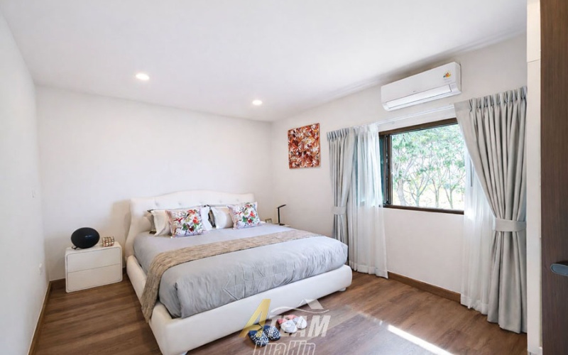 Hin Lek Fai estate, Hua Hin 4 rai property, Thai style villa Hua Hin, large land villa Thailand, freehold estate Hua Hin, luxury pool villa Hua Hin, Hua Hin land investment, private compound Hua Hin, tropical estate Thailand, Hua Hin property for sale