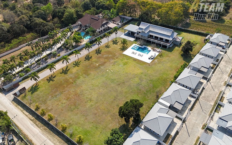 Hin Lek Fai estate, Hua Hin 4 rai property, Thai style villa Hua Hin, large land villa Thailand, freehold estate Hua Hin, luxury pool villa Hua Hin, Hua Hin land investment, private compound Hua Hin, tropical estate Thailand, Hua Hin property for sale