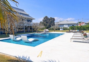 Hin Lek Fai estate, Hua Hin 4 rai property, Thai style villa Hua Hin, large land villa Thailand, freehold estate Hua Hin, luxury pool villa Hua Hin, Hua Hin land investment, private compound Hua Hin, tropical estate Thailand, Hua Hin property for sale