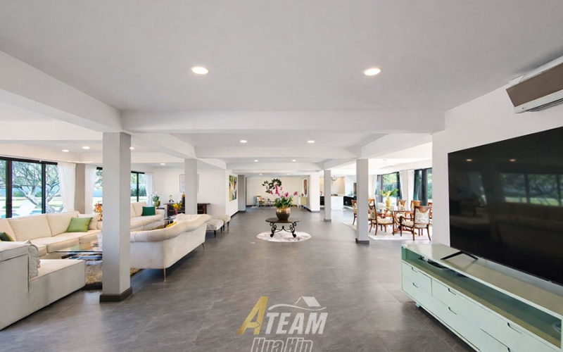 Hin Lek Fai estate, Hua Hin 4 rai property, Thai style villa Hua Hin, large land villa Thailand, freehold estate Hua Hin, luxury pool villa Hua Hin, Hua Hin land investment, private compound Hua Hin, tropical estate Thailand, Hua Hin property for sale