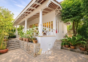 Baan Chaliang Lom, beachfront villa Hua Hin, house for sale Central Hua Hin, luxury villa Hua Hin, Hua Hin investment property, beachfront house Thailand, Hua Hin rental investment, premium gated community Hua Hin, sea access villa Hua Hin