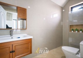Hua Hin house for sale, Hua Hin pool villa, Soi 102 Hua Hin property, Hua Hin center house, modern villa Hua Hin, Hua Hin private pool house, open plan kitchen Hua Hin, fully furnished house Hua Hin, Hua Hin investment property, house near Market Village Hua Hin