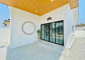 Hua Hin Center 771100, 2 Bedrooms, 2 Bathrooms, House / Villa, For Sale,1155, A-Team Real estate