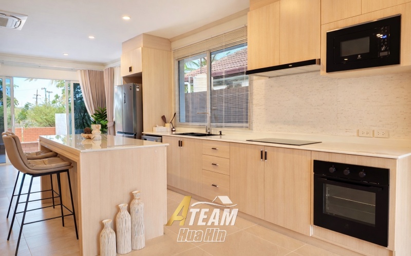 Hua Hin Center , 3 Bedrooms, 2 Bathrooms, House / Villa, For Sale, ,0,2582, A-Team Real estate