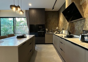 hua hin, Hua Hin Center , 4 Bedrooms, 4 Bathrooms, House / Villa, For Rent, ,0,2598, A-Team Real estate