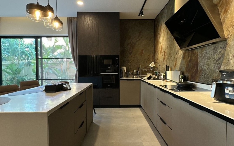hua hin, Hua Hin Center , 4 Bedrooms, 4 Bathrooms, House / Villa, For Rent, ,0,2598, A-Team Real estate