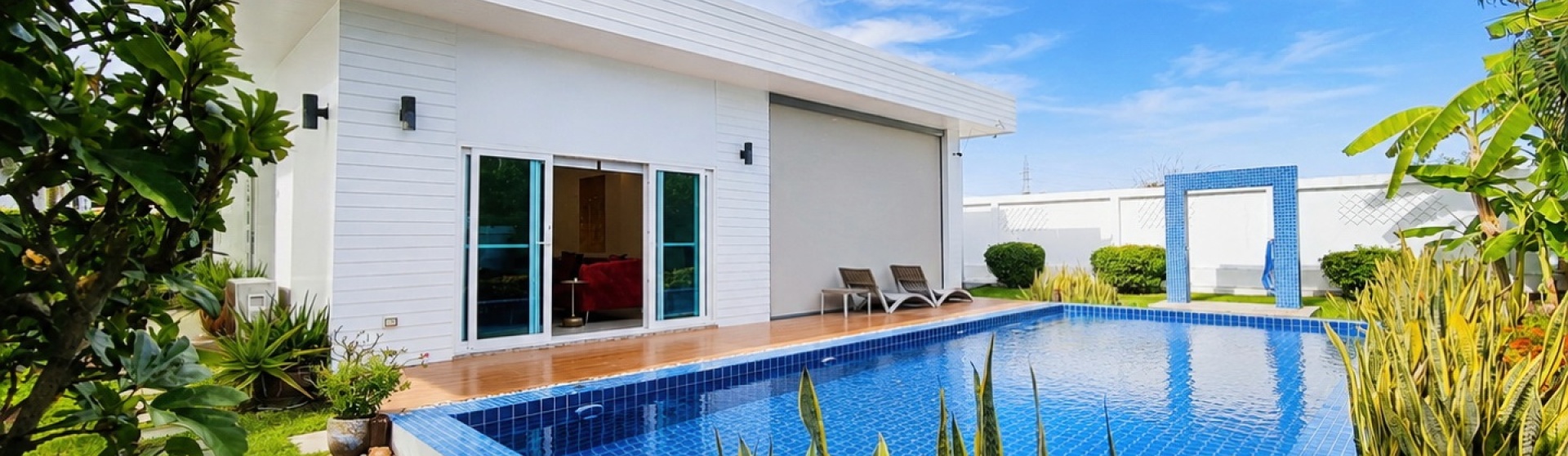 Beautiful Smart Pool Villa for Sale in Soi 112, Thap Tai
