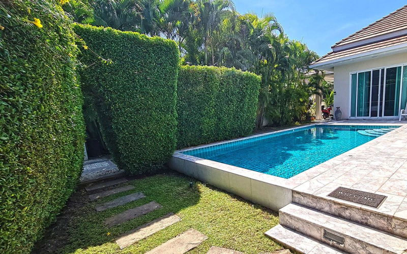 Pool-villa-For-Sale-Hua-Hin-Red-moutain-water-side-garden