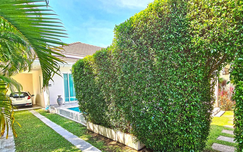 Pool-villa-For-Sale-Hua-Hin-Red-moutain-water-side-garden3