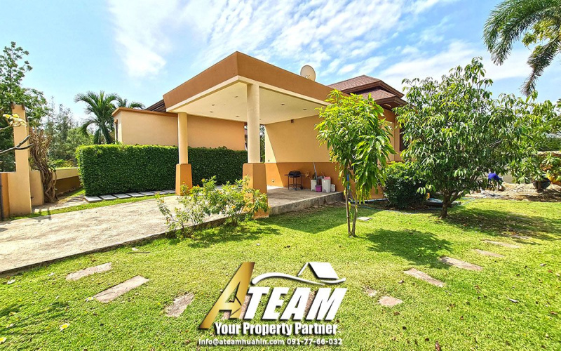 Lakeside-poolvilla-for-sale-hua-hin-Takiap-carport1