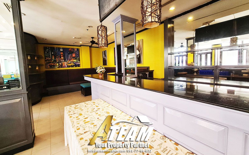 Hotel-for-sale-hua-hin-center-bar
