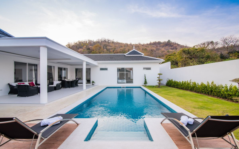 3 Bedrooms, 2 Bathrooms, House / Villa, For Sale, ,1065, A-Team Real estate
