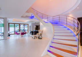 3 Bedrooms, 2 Bathrooms, House / Villa, For Sale, ,1065, A-Team Real estate