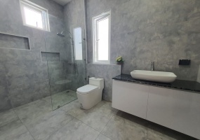 Hua Hin , Hua Hin Center 77110, 4 Bedrooms, 4 Bathrooms, House / Villa, For Sale, ,1066, A-Team Real estate