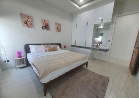 Hua Hin , Hua Hin Center 77110, 4 Bedrooms, 4 Bathrooms, House / Villa, For Sale, ,1066, A-Team Real estate