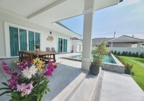 Hua Hin , Hua Hin Center 77110, 4 Bedrooms, 4 Bathrooms, House / Villa, For Sale, ,1066, A-Team Real estate