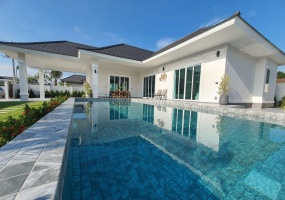 Hua Hin , Hua Hin Center 77110, 4 Bedrooms, 4 Bathrooms, House / Villa, For Sale, ,1066, A-Team Real estate