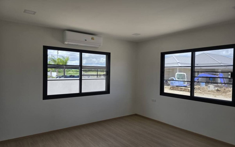 3 Bedrooms, 3 Bathrooms, House / Villa, For Sale, ,1068, A-Team Real estate
