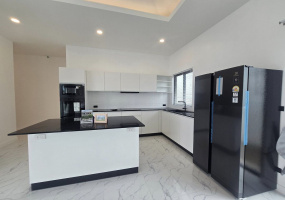 3 Bedrooms, 3 Bathrooms, House / Villa, For Sale, ,1068, A-Team Real estate