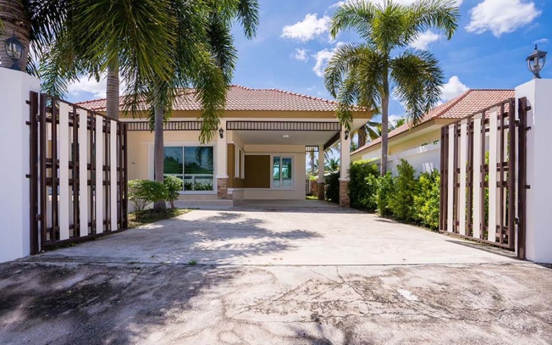 Hua Hin villa for sale, pool villa Hin Lek Fai, 2 bedroom villa Hua Hin, Hua Hin property, Hua Hin real estate, private pool villa, house for sale Hua Hin, freehold villa Thailand, no common fee house, budget villa Hua Hin

