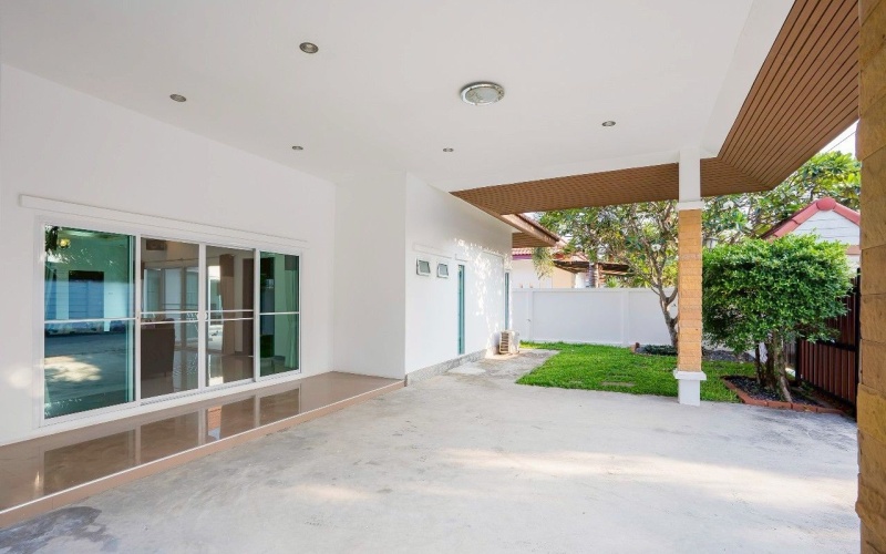 Hpool villa Hua Hin, Hin Lek Fai house for sale, freehold villa Hua Hin, 3 bedroom villa Hua Hin, Hua Hin property, house near Hua Hin beach, villa with no common fees, Hua Hin real estate, budget villa Hua Hin, villa for retirees Thailand

