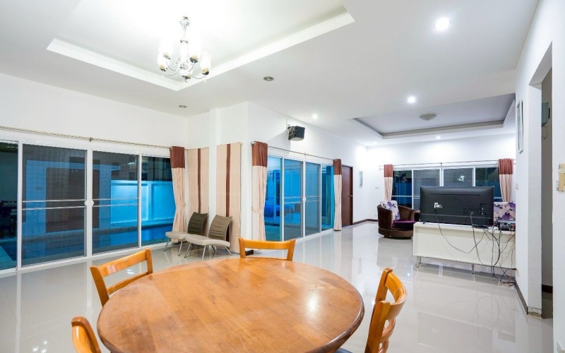 Hpool villa Hua Hin, Hin Lek Fai house for sale, freehold villa Hua Hin, 3 bedroom villa Hua Hin, Hua Hin property, house near Hua Hin beach, villa with no common fees, Hua Hin real estate, budget villa Hua Hin, villa for retirees Thailand


