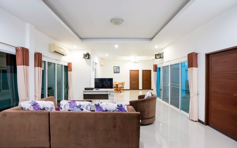 Hpool villa Hua Hin, Hin Lek Fai house for sale, freehold villa Hua Hin, 3 bedroom villa Hua Hin, Hua Hin property, house near Hua Hin beach, villa with no common fees, Hua Hin real estate, budget villa Hua Hin, villa for retirees Thailand

